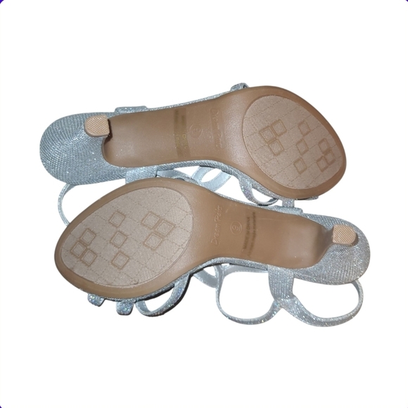 Elegant Silver Crystal Embellished Women's Heels 9 - Picture 6 of 7